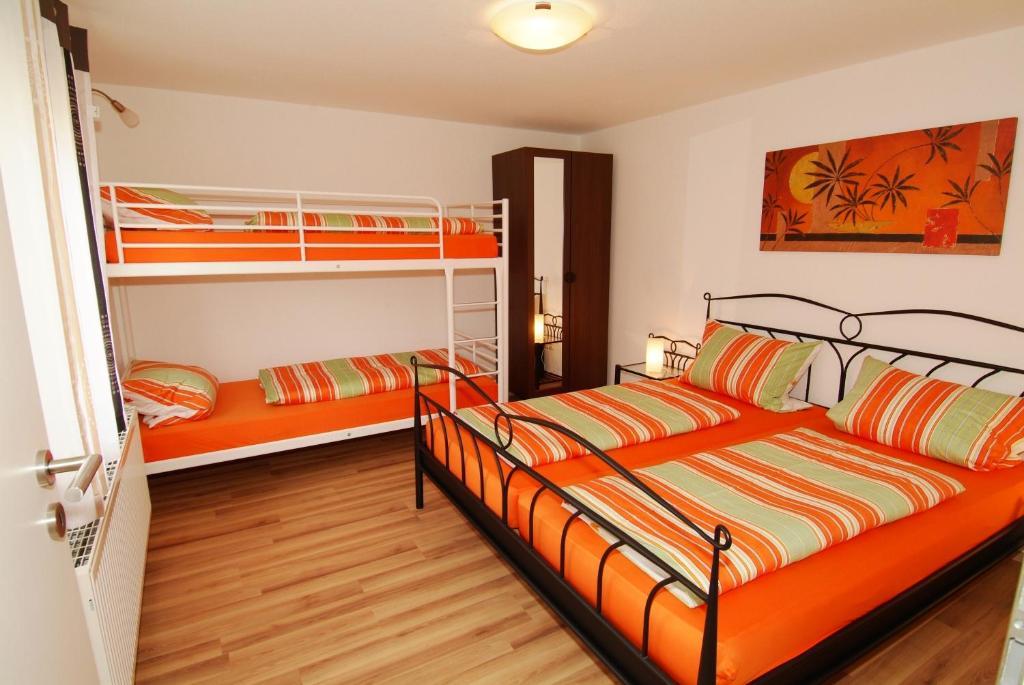 Apartments Klara -FEWO Bachmann auch kurzfristig EP Karten garantiert! Rust Zimmer foto